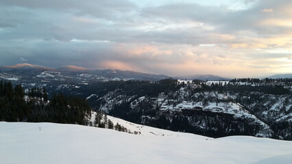 Obraz premium Sunsets and Rainbow Skies
