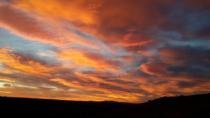 Obraz premium Sunsets and Rainbows