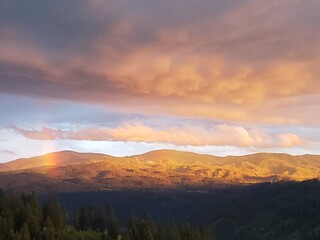 Obraz premium Sunsets and Rainbows