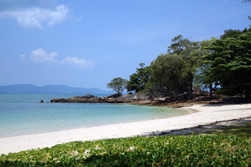 Fototapeta na wymiar Beautiful seascape of Naka Noi island, Phuket Thailand. Background for summer vacation, selective focus with copy space