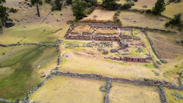 The best of Peru: Archaeological Complex of Pumacocha in Ayacucho - Vilcas Huam&aacute;n 