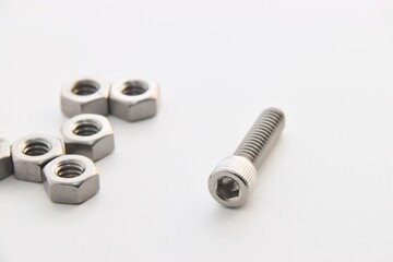 六角穴付ボルトと六角ナット