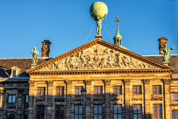 Obraz premium Atlas statue on the Royal Palace in Amsterdam