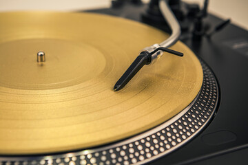 Classic turntable that plays music