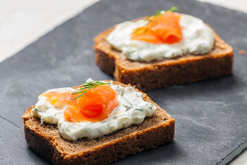 whole grain bread with dill spread and smoked salmon