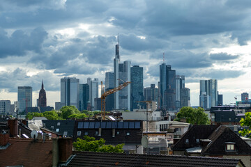 Frankfurt Skyline mit Wolken, Deutschland Hessen