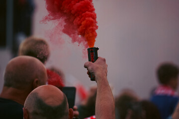 Smoke grenade 1