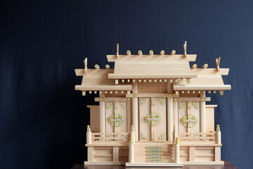日本の神様を祀る木製の神棚4