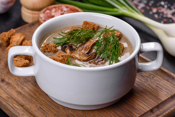 A delicious fresh, thick soup of mushroom puree with breadcrumbs, spices and herbs