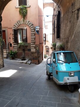 Włoskie miasteczko Orte, Italia.