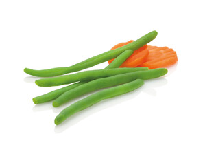 green beans and carrot slices - 507853444