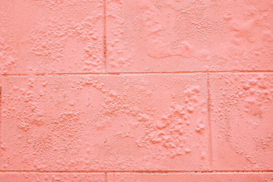 The blistering color is caused by poor cleaning of the surface and then painting it.