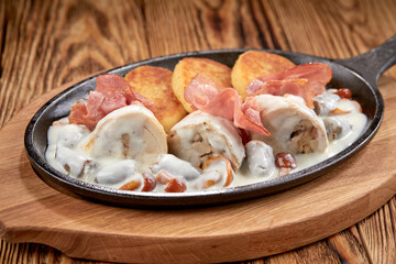 Ukrainian meal recipes, traditional ukrainian cuisine: cooked meat cutlets with potatoes