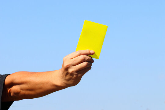 イエローカード の画像 1 152 件の Stock 写真 ベクターおよびビデオ Adobe Stock