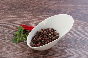 Red, black, yellow pepper mix