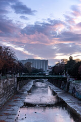 Wiener Wienfluß am Stadtpark