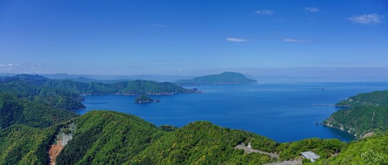 三方五湖展望台から見下ろす日本海のパノラマ情景＠福井