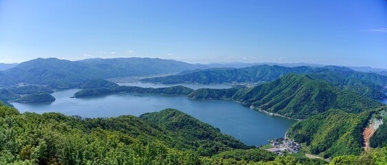 三方五湖展望台から見下ろす三方五湖のパノラマ情景＠福井