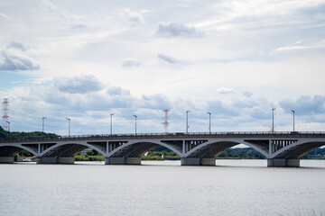 美しい連続アーチの手賀大橋