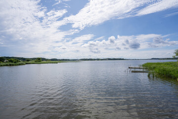 Obraz premium 雲を反射する手賀沼