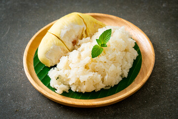 Durian sticky rice on plate