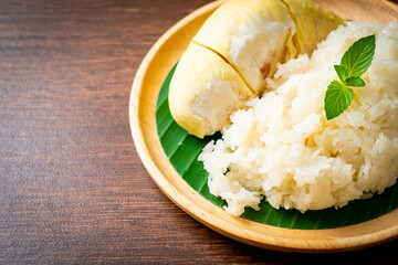 Durian sticky rice on plate