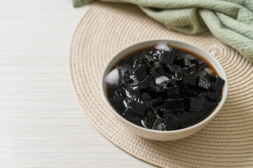 Black grass jelly with ice