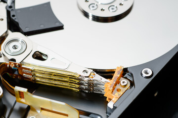 HDDドライブ　HDDドライブユニットの内部、分解写真