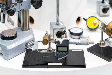 accuracy and precision digital micrometer equipment for measuring dimension or inspection workpiece...