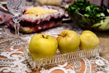 Soaked apples are a healthy food in winter and a traditional snack.
