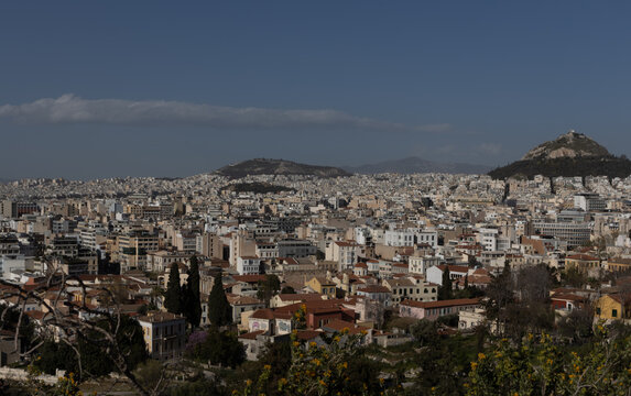 Panorama-Blick vom Areopag auf die Stadt Athen, Griechenland