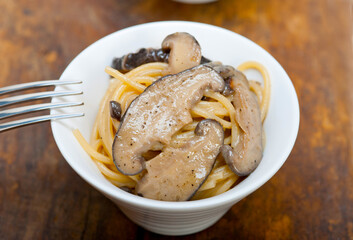 Italian spaghetti pasta and mushrooms