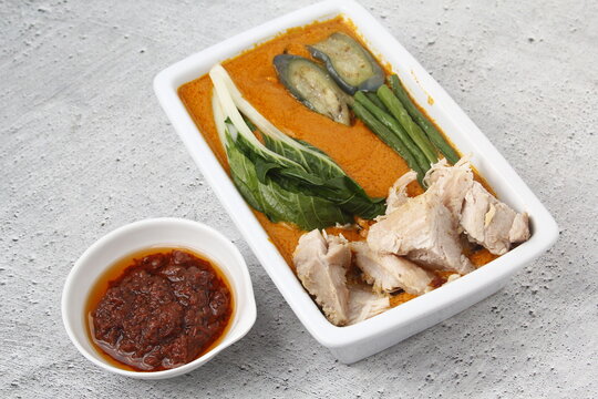 Freshly cooked Filipino food called Kare Kare