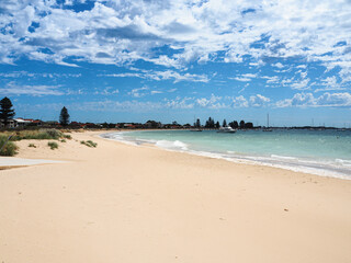 Fototapeta na wymiar Rockingham beach in Western Australia, next to Perth City