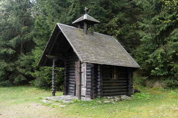 Kleine Kapelle auf dem Gipfel vom Hohenbogen