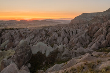 Fototapeta na wymiar sunset at Panorama Viewpoint in Rose Valley, Cappadocia
