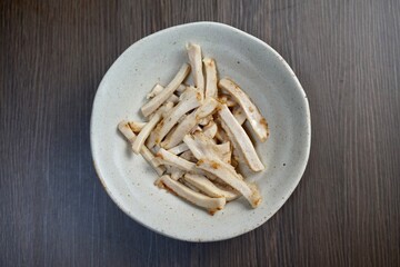 嫁泣かせ