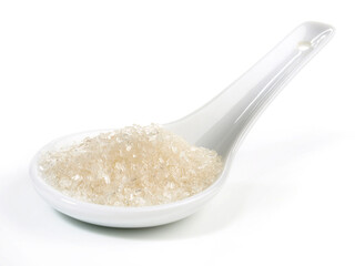 Magnesium auf einem Löffel Freigestellt - Epsom Salt