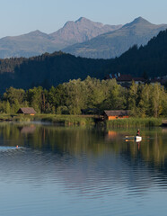 Fototapeta na wymiar Beautiful morning on the Weissensee lake in Austria