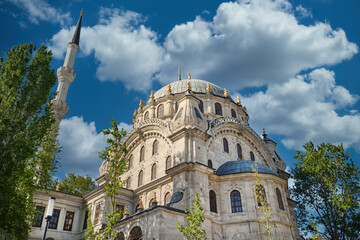 Fototapeta na wymiar Low Angle Shot Of Nusretiye Mosque, Istanbul, Turkey