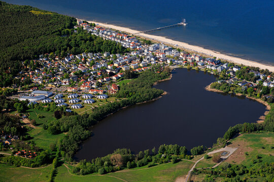 Bansin, Seeheilbad, Heringsdorf, Insel Usedom, Mecklenburg-Vorpommern, Deutschland, Luftaufnahme aus dem Flugzeug 