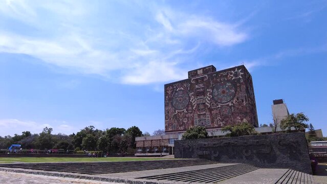 Un slow motion de la Biblioteca Central de la Universidad Nacional Aut&oacute;noma de M&eacute;xico