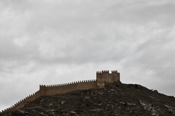 Obraz premium Upper part of the wall of Albarracín, Spain
