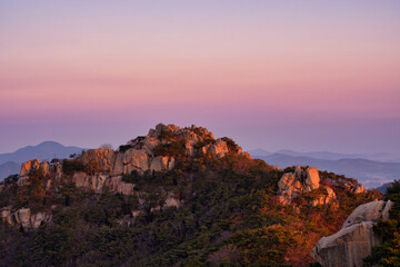 Fototapeta na wymiar Scenic view of Mt.Yongbongsan during sunrise