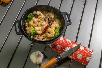アウトドア料理　Outdoor lunch at the cottage