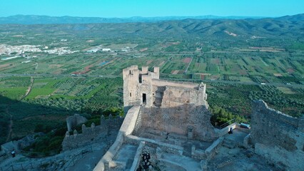 Fototapeta na wymiar Castillo de Xivert, situado en la sierra de Irta en la localidad de Alcalá de Xivert, Castellón, España