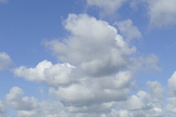 Weisse Quellwolken, Blauer Himmel, Deutschland, Europa