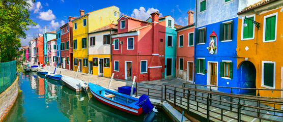 Fototapeta na wymiar Most colorful traditional fishing town (village) Burano - Island near of Venice. Italy travel and landmarks