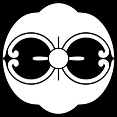 家紋です。花蕨（わらび）といいます。