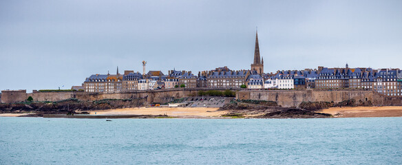 View over the walled city of Saint-Malo from Dinard, Brittany, France - obrazy, fototapety, plakaty